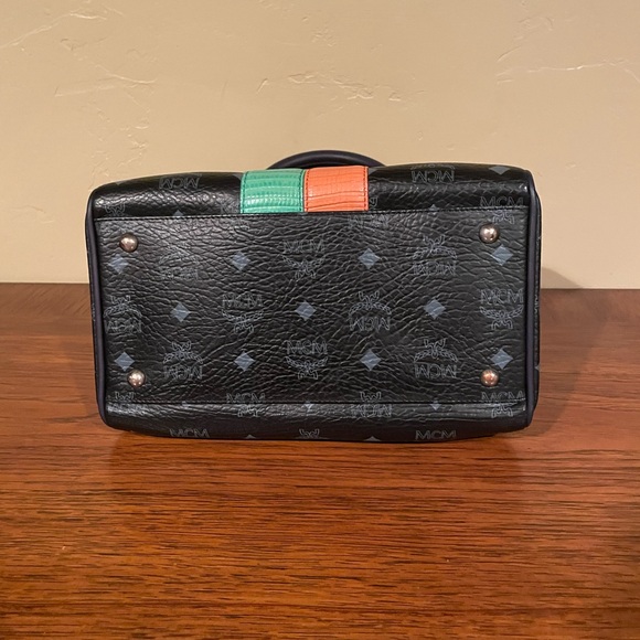 🔥 MCM Authentic Limited Edition Handbag - Picture 4 of 8